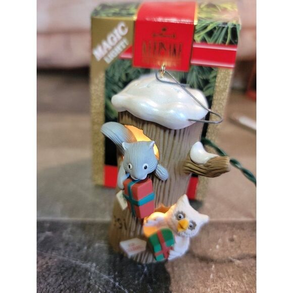 Hallmark owl squirrel 1991 friendship tree ornament Xmas Decor magic light - Picture 1 of 6